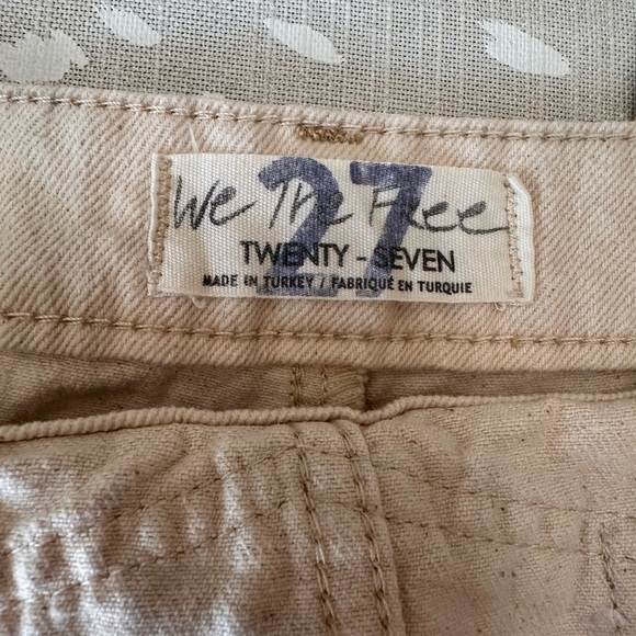 We The Free Cream Distressed Women Shorts - Picture 3 of 3